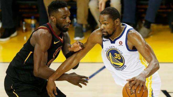 而是由数据 而是由数据